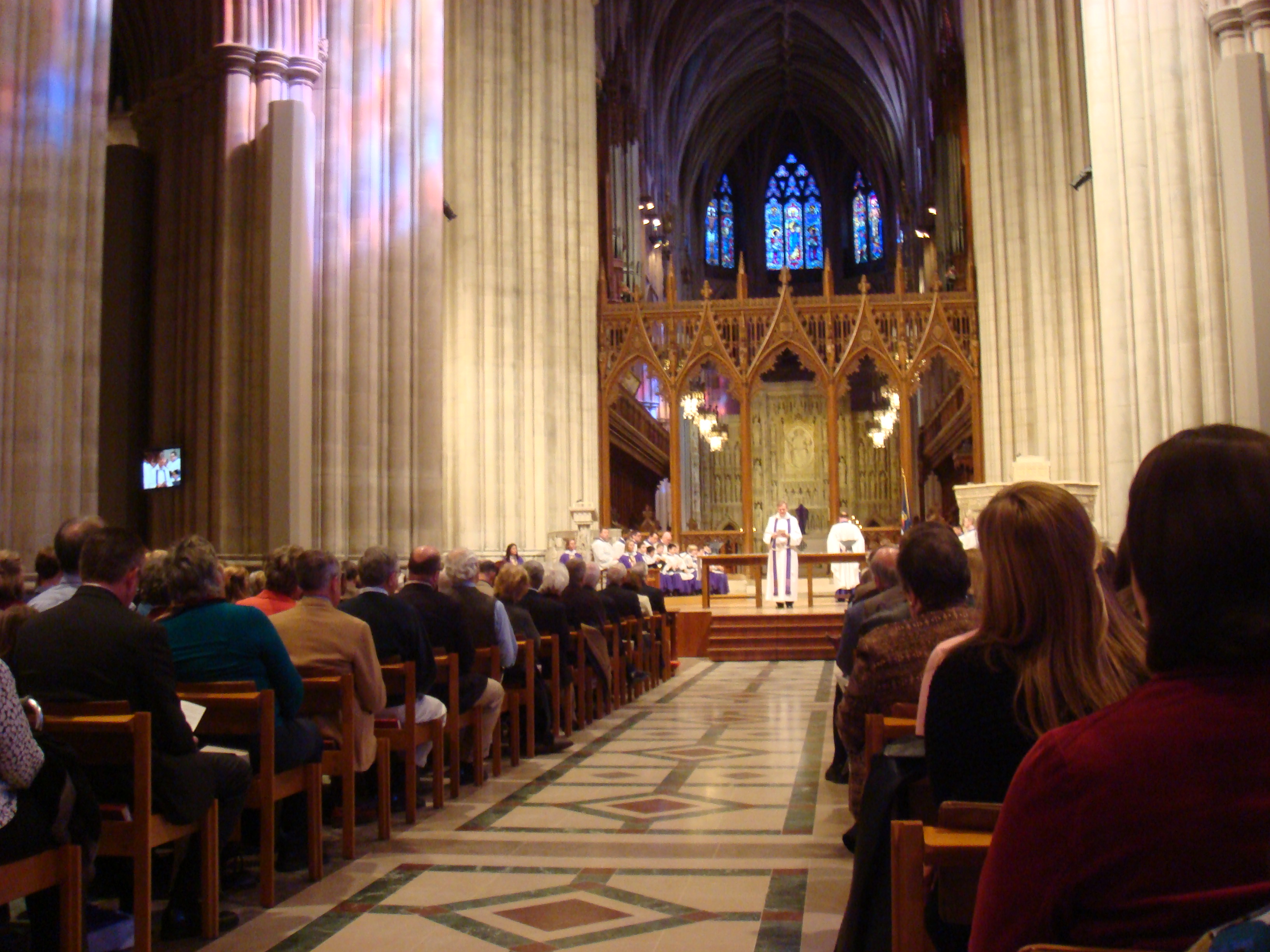 3rd Sunday in Lent service at the National Cathedral (Wash. DC, 7 March 2010)