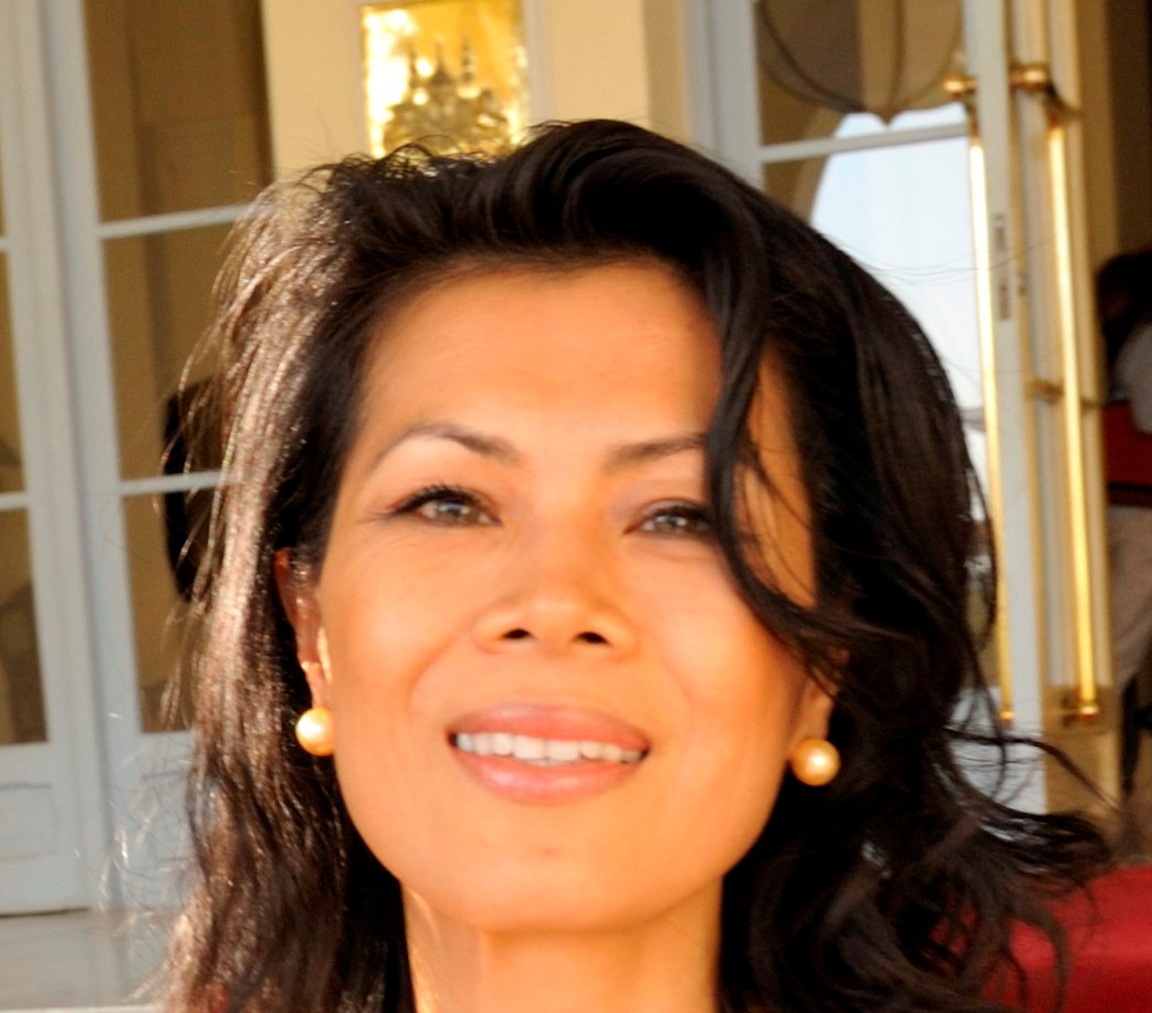 Theary Seng (Le Royal, Roland Neveu, Dec. 2009)