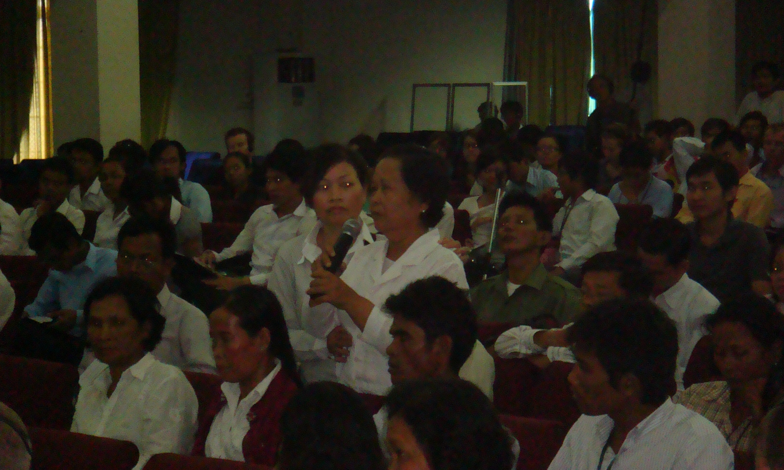 Koh Kong lady who discovered murdered relative at our provincial tour visit of Tuol Sleng (CJR public forum, 23 July 2010)