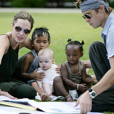 Maddox Jolie-Pitt and Brad Pitt don kramas