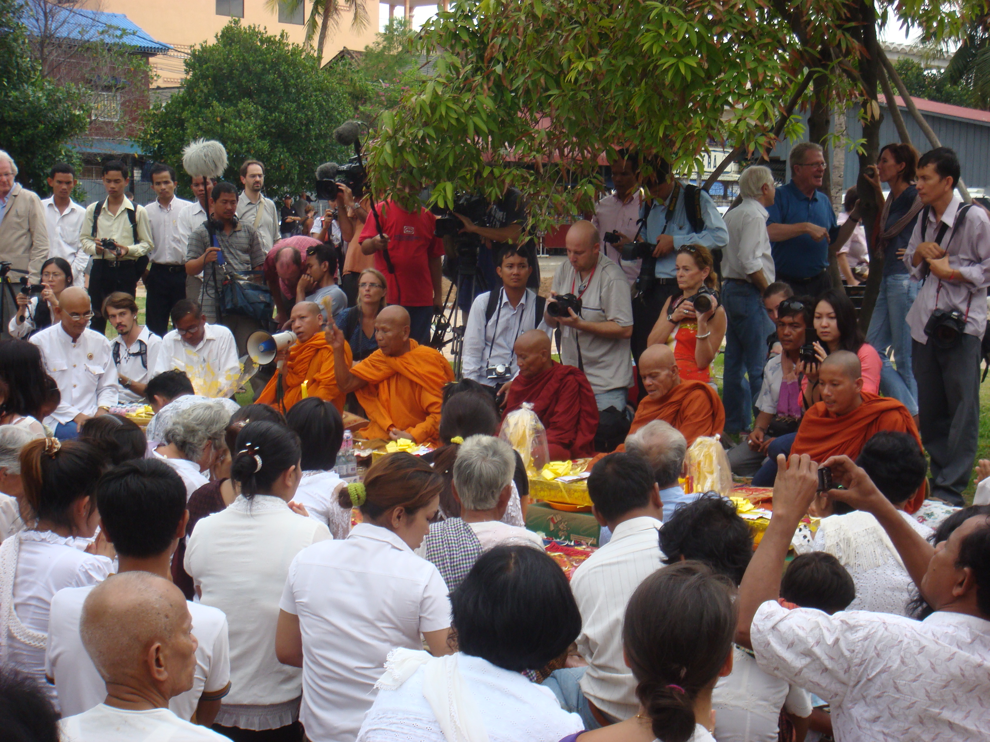 Theary Seng at Tuol Sleng commemoration, 25 July 2010