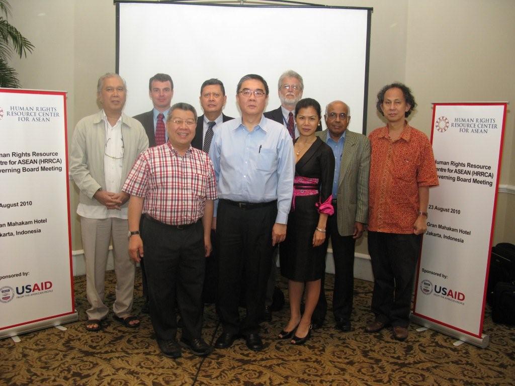 Theary Seng, Ong Keng Yong, Marzuki, Asmara, Kavi, Param Human Rights Resource Center for ASEAN Governing Board Meeting, Jakarta Aug. 2010\