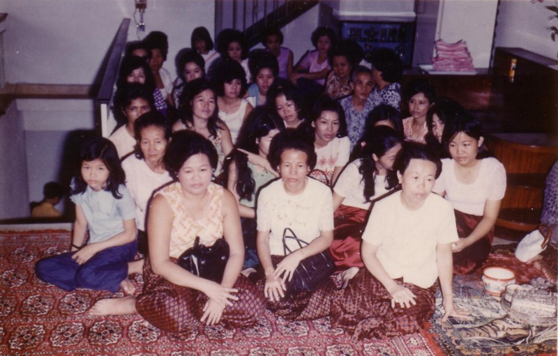 momauntcrowd