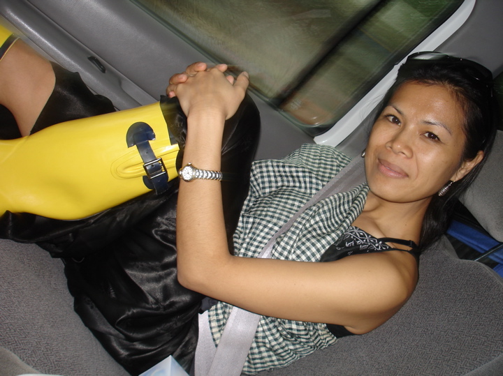 2008julybtbcaryellowbootstheary