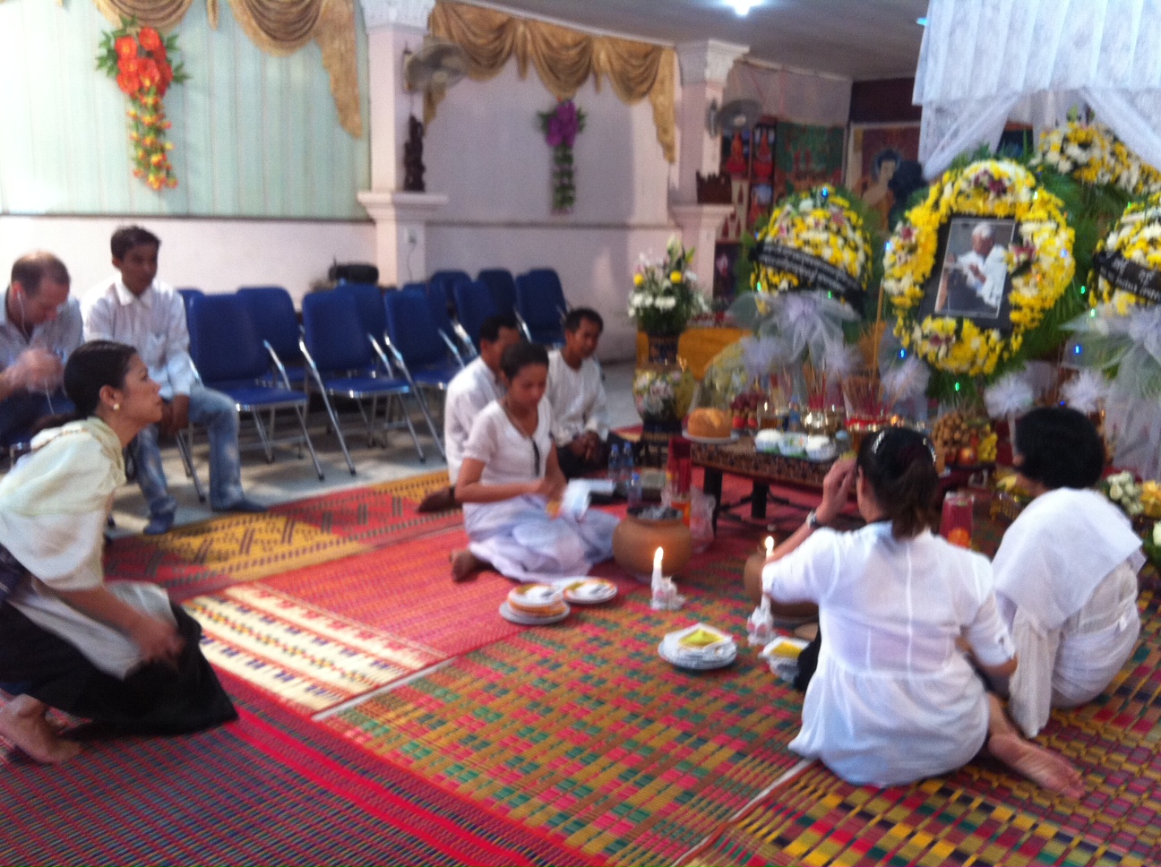 Theary Seng at Mr. Vann Nath's funeral in Phnom Penh, 6 Sept. 2011